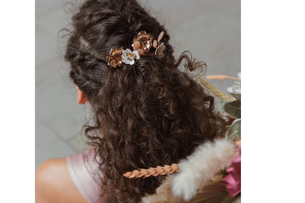 Floral Hairstyles for Brides to Look Gorgeous on the Wedding Day